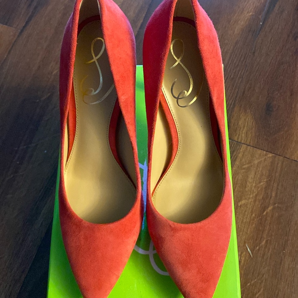 Sam elderman heels